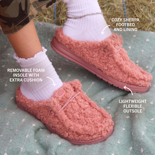 Wendy Slipper - Cozy Light Pink
